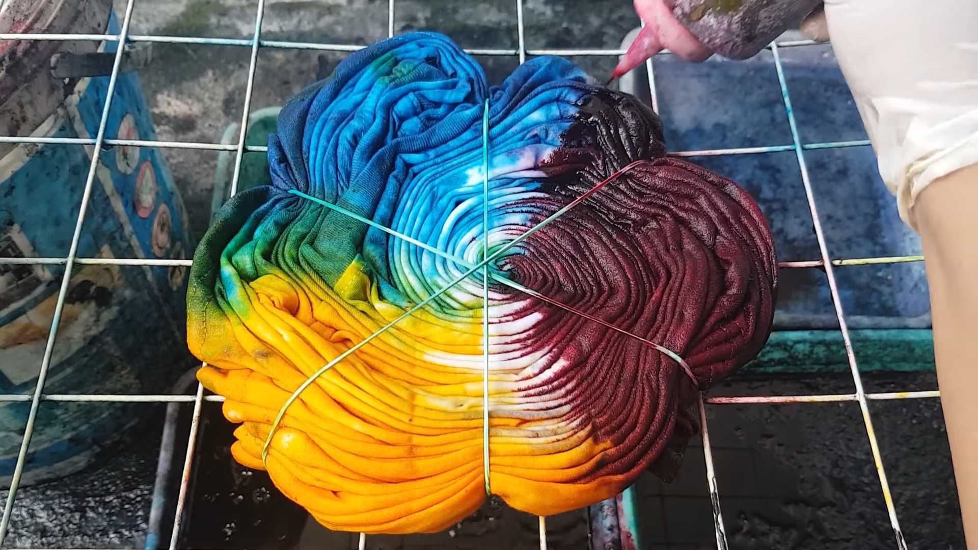 DIY Batik T-Shirt Spirale