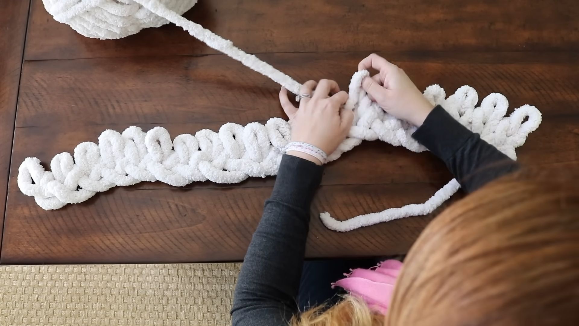 Kuschelige Strickdecke selber machen